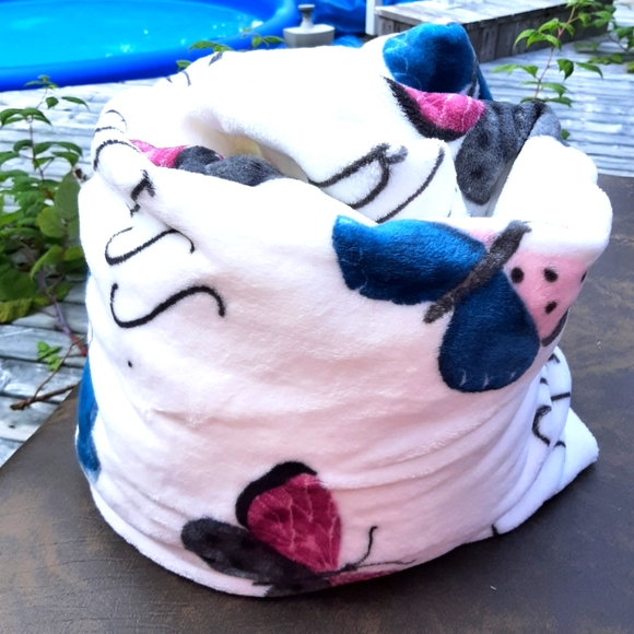 Rae Dunn "Bliss" Soft Plush Throw NWT - Picture 2 of 6